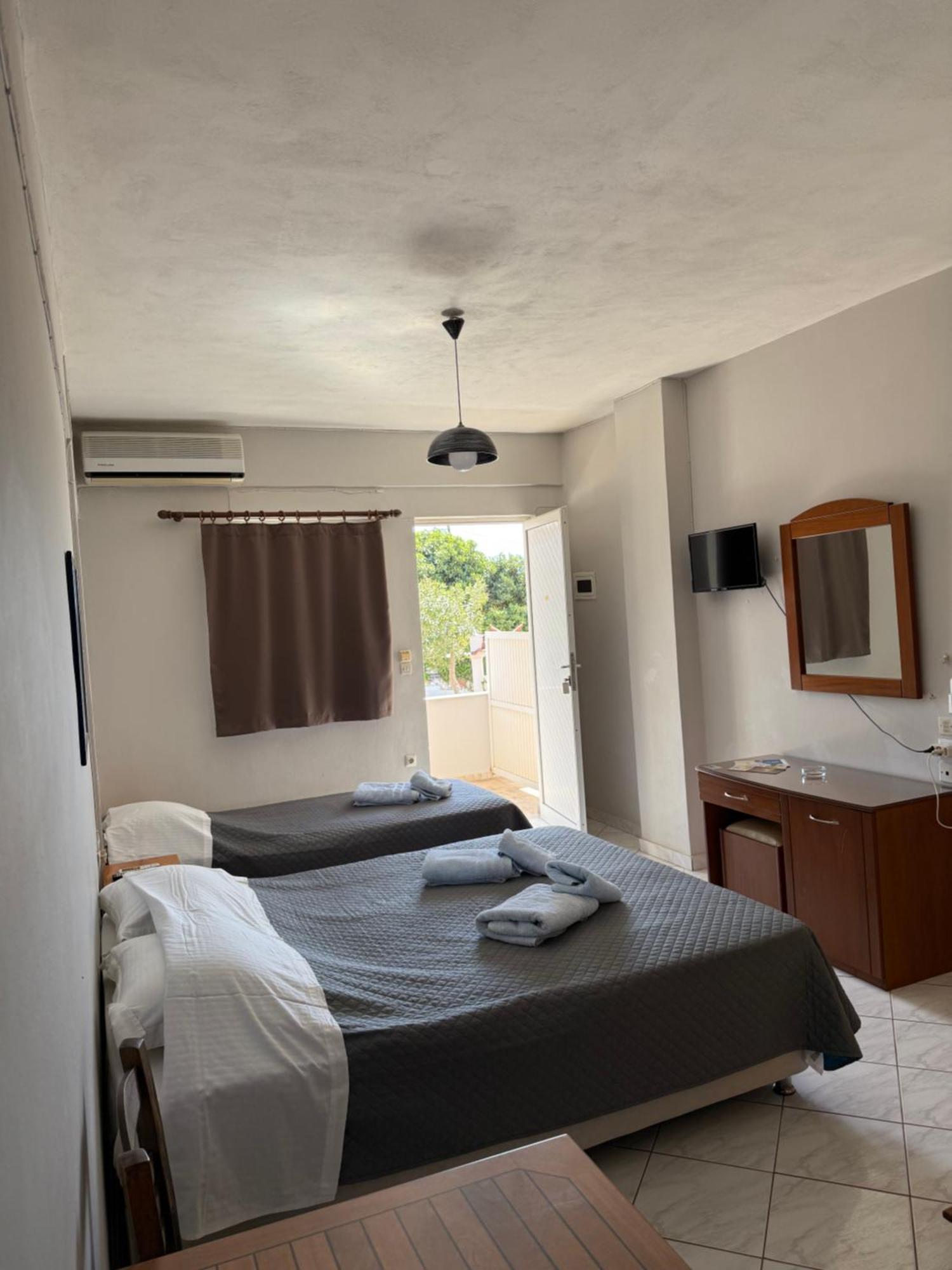 Vias Hotel Neápolis Eksteriør billede