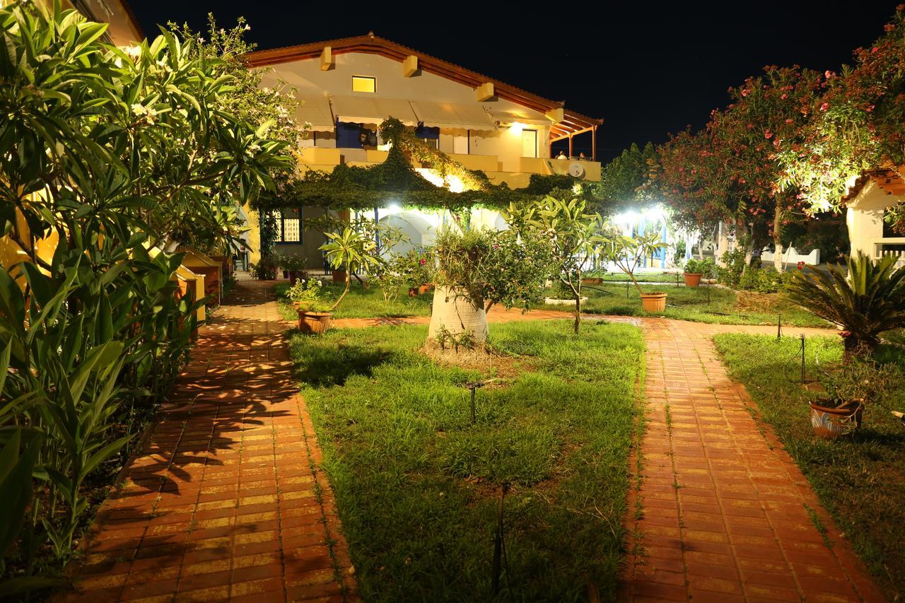 Vias Hotel Neápolis Eksteriør billede